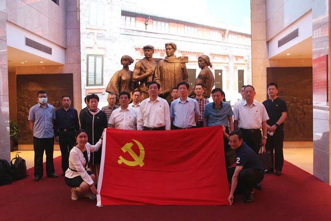上海电影家协会第九次会员代表大会召开 吴越当选副主席